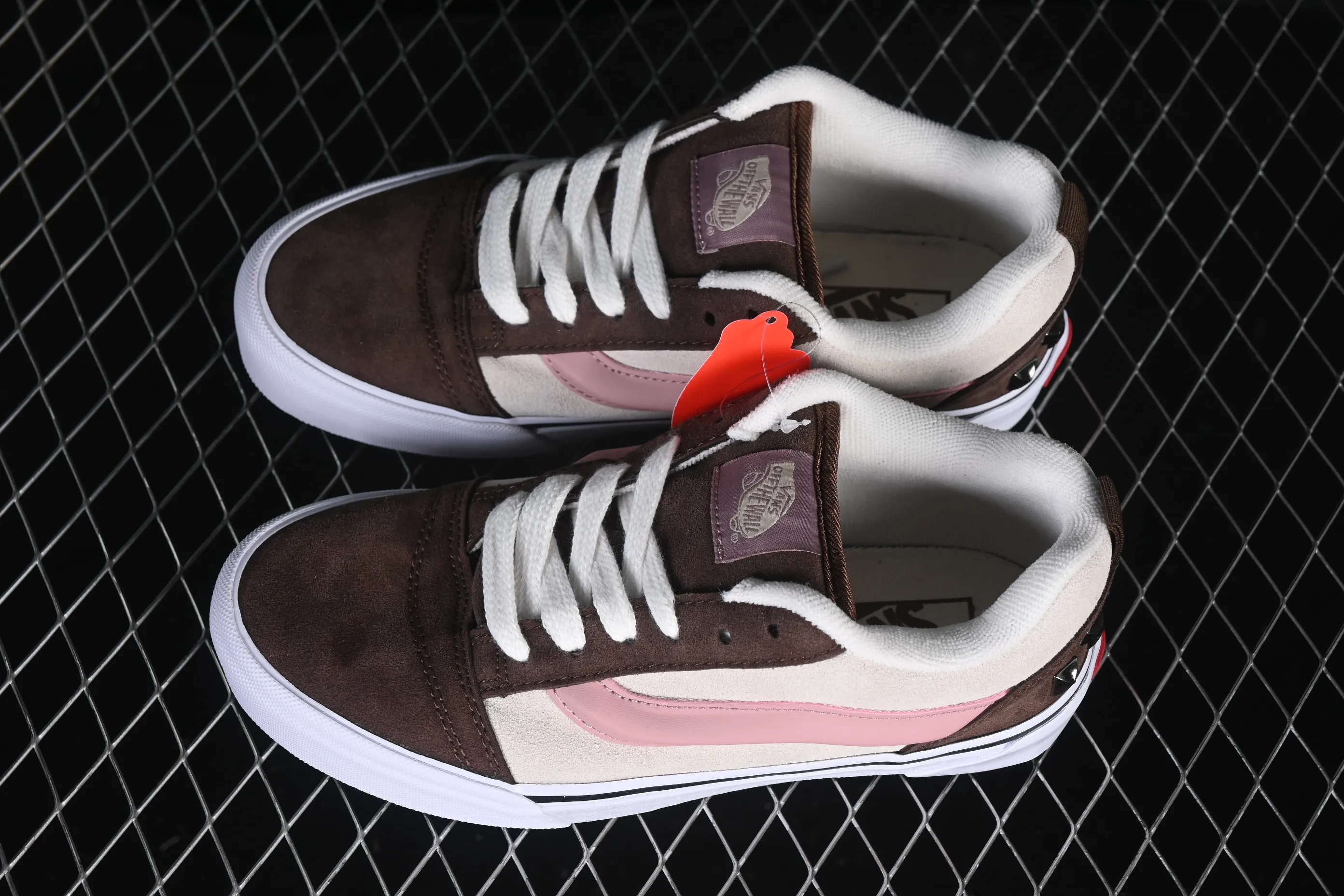 All categories Vans series Vans Low Vans Knu Skool Vans low-top casual skateboard shoes VN0009SY398